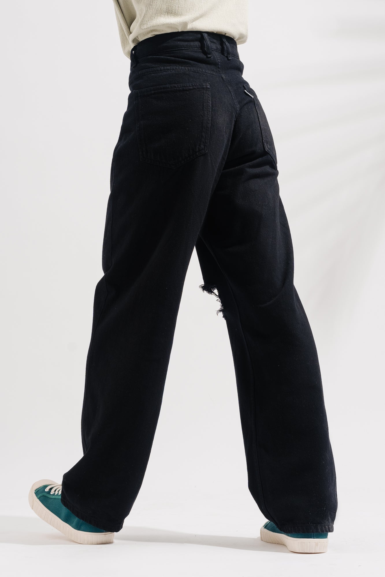 Black Distressed Men's Baggy Straight Jeans
