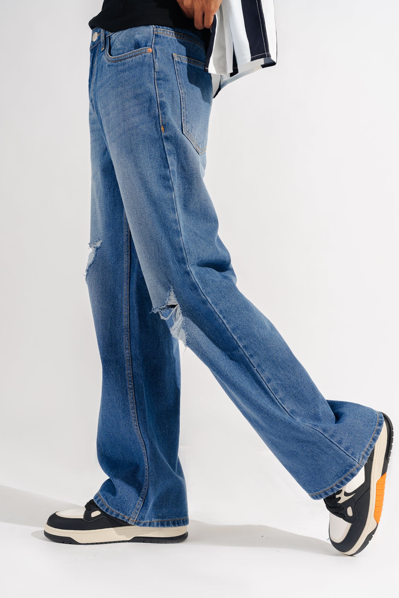 Distressed Wide Men's Jeans