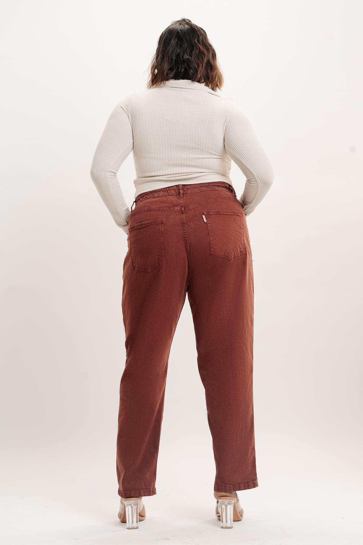 CURVE BROWN ELASTICATED MOM JEANS