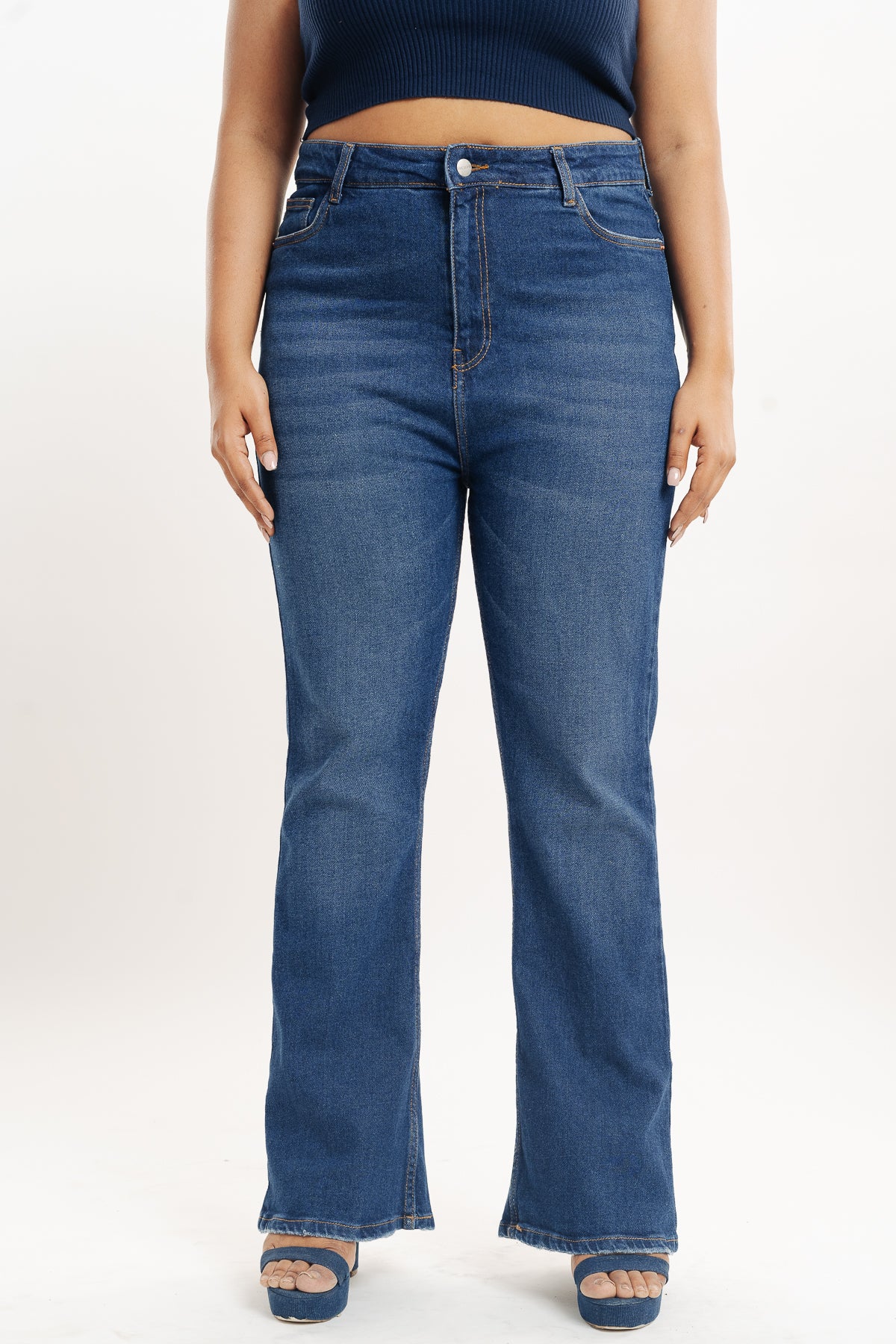 CURVE BLUE TINTED BOOTCUT JEANS