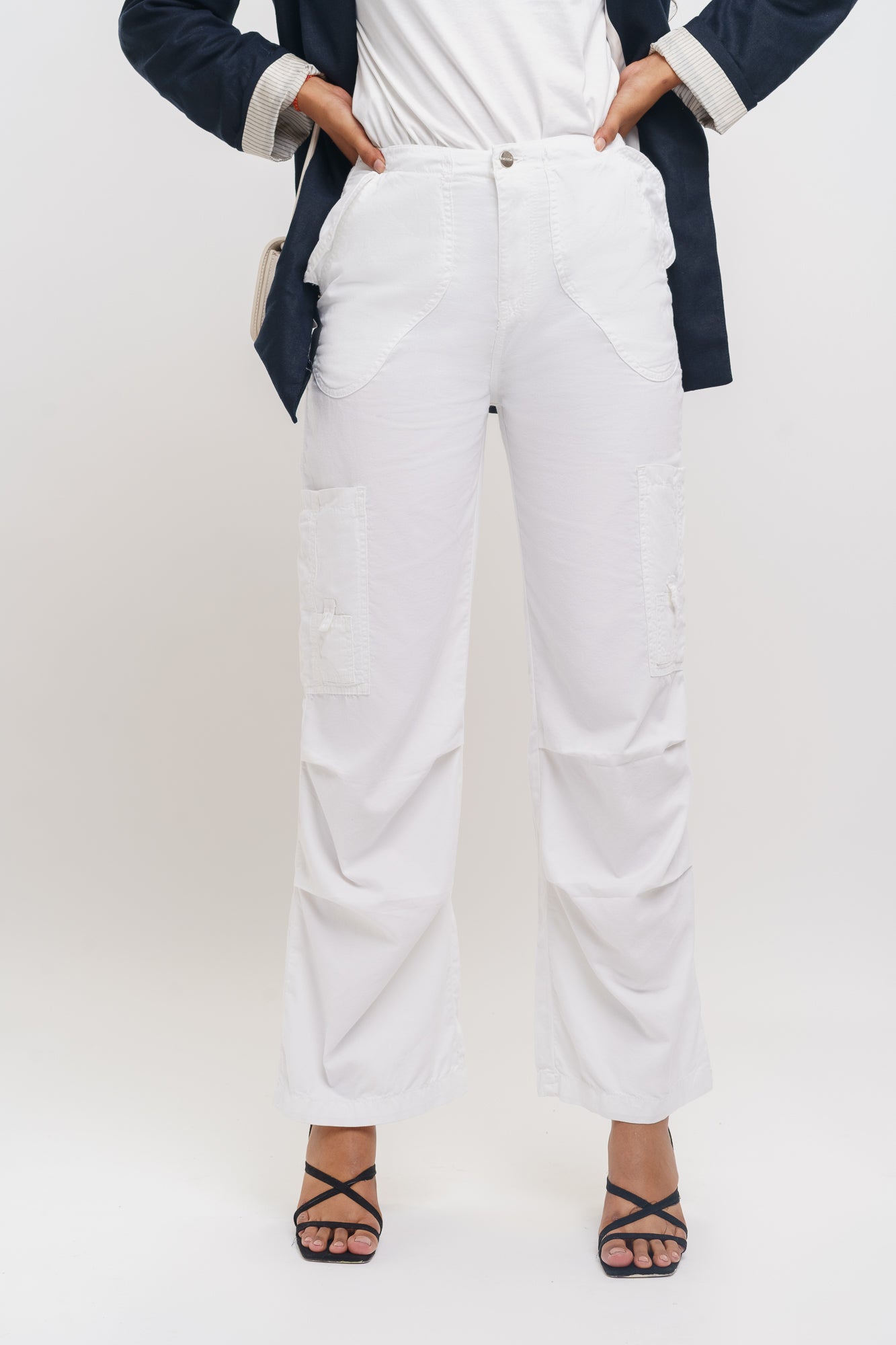 WHITE PARACHUTE PANTS