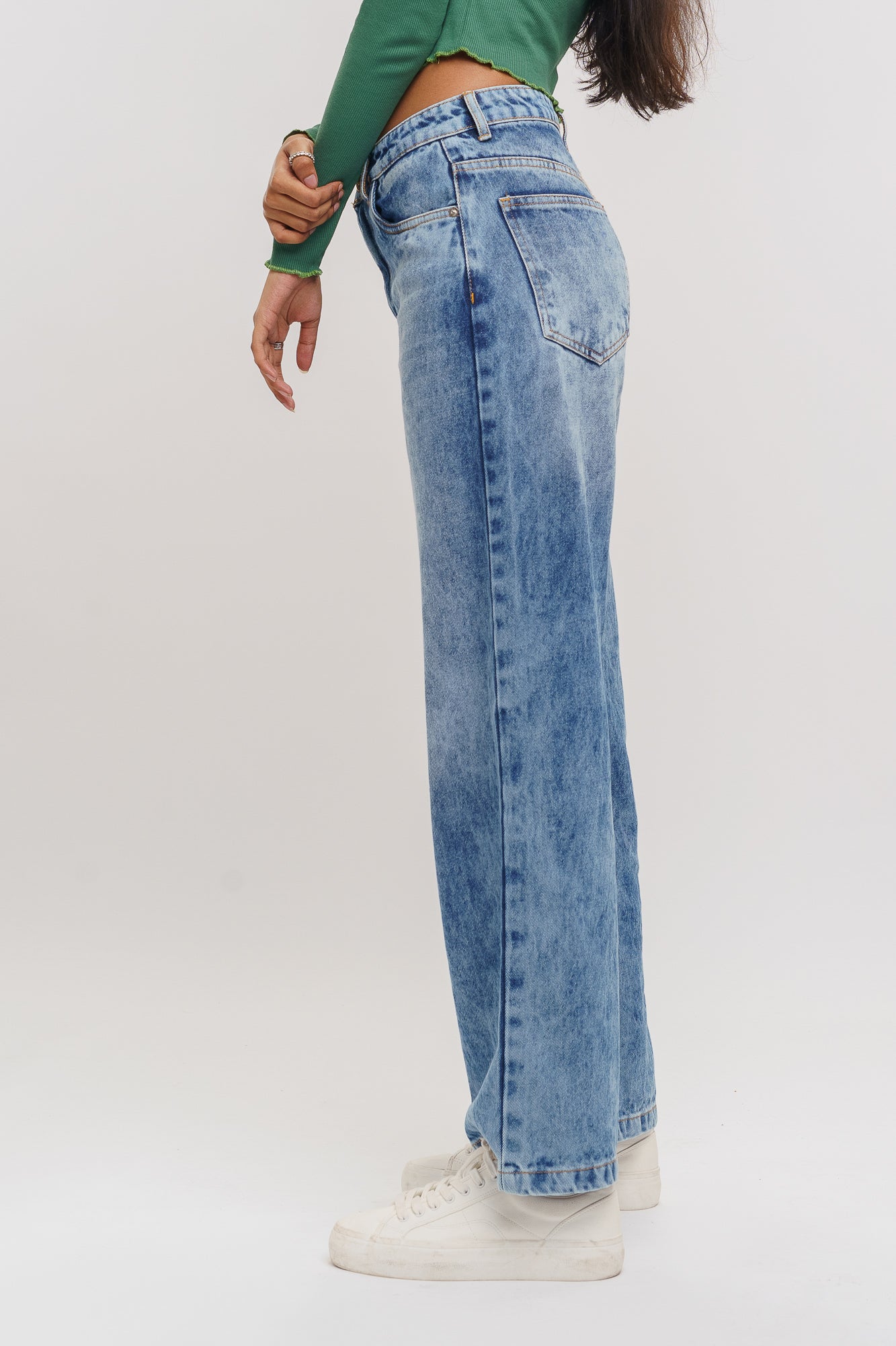 MID LIGHT WIDE JEANS