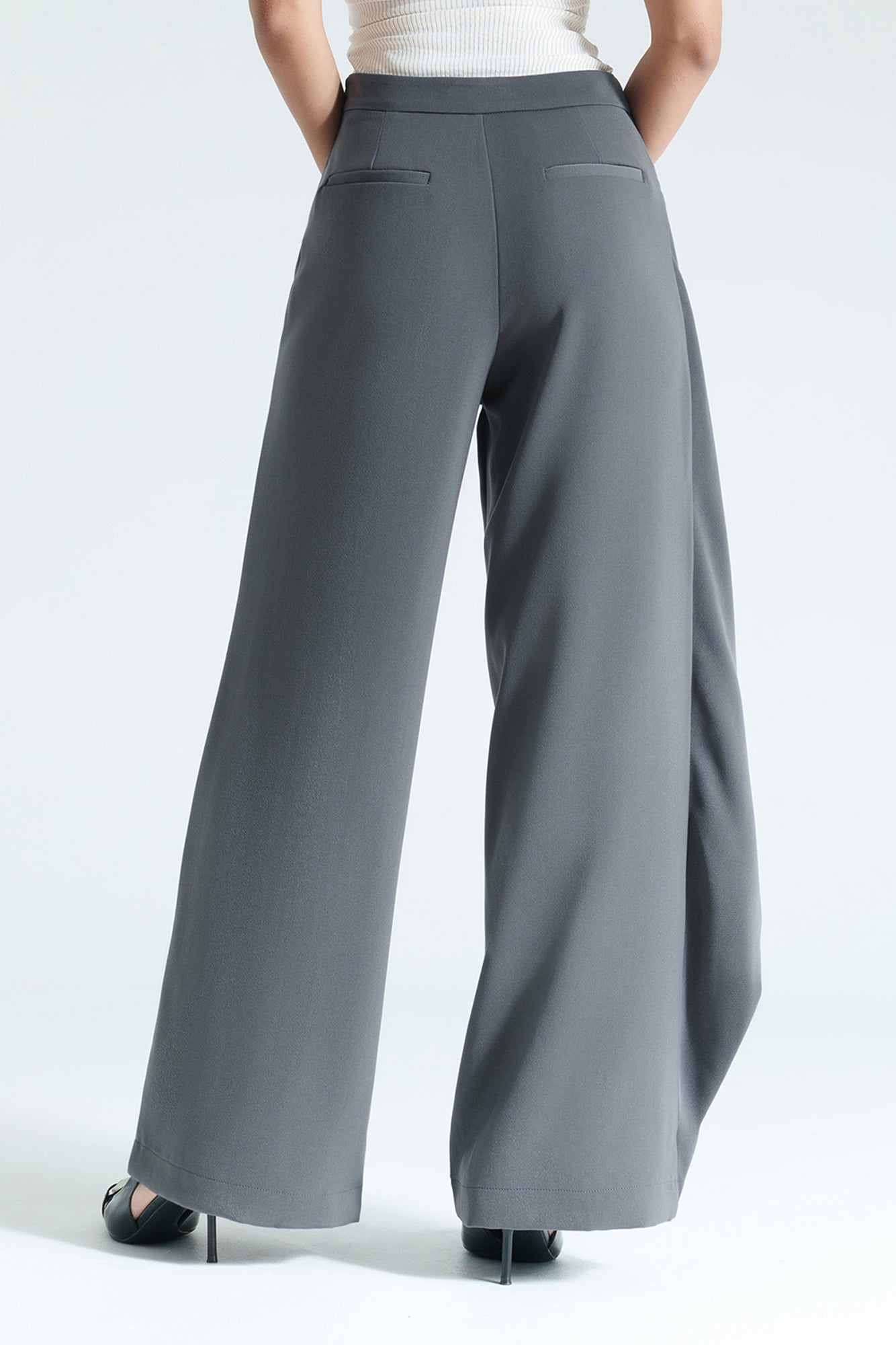 Solid Grey Women's Pareo Straight Pants