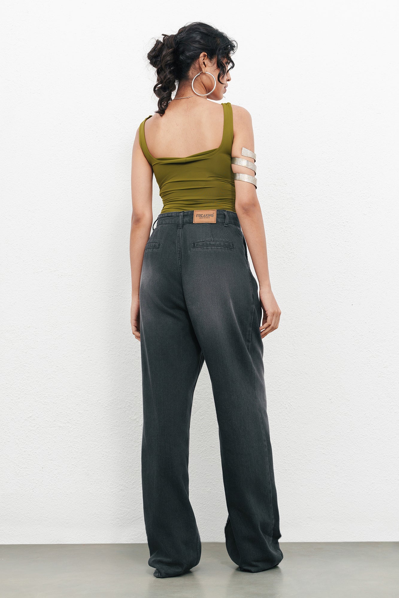 Black Ink Fade Pleated Women's Baggy Jeans