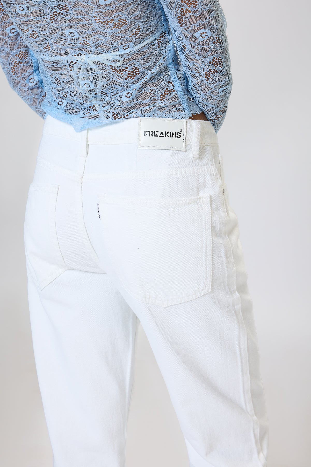White Women's Slim Straight Jeans