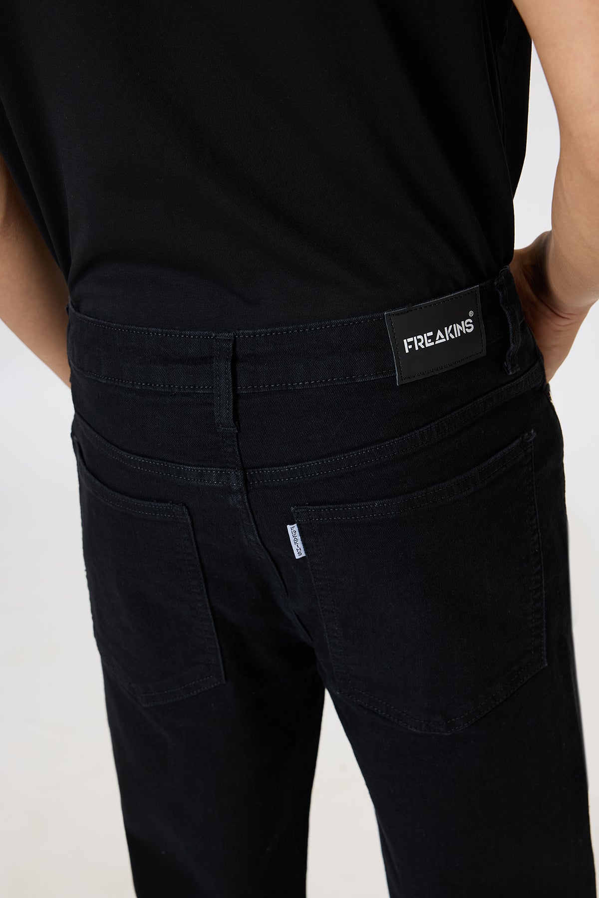 Black Men's Slim Fit Jeans