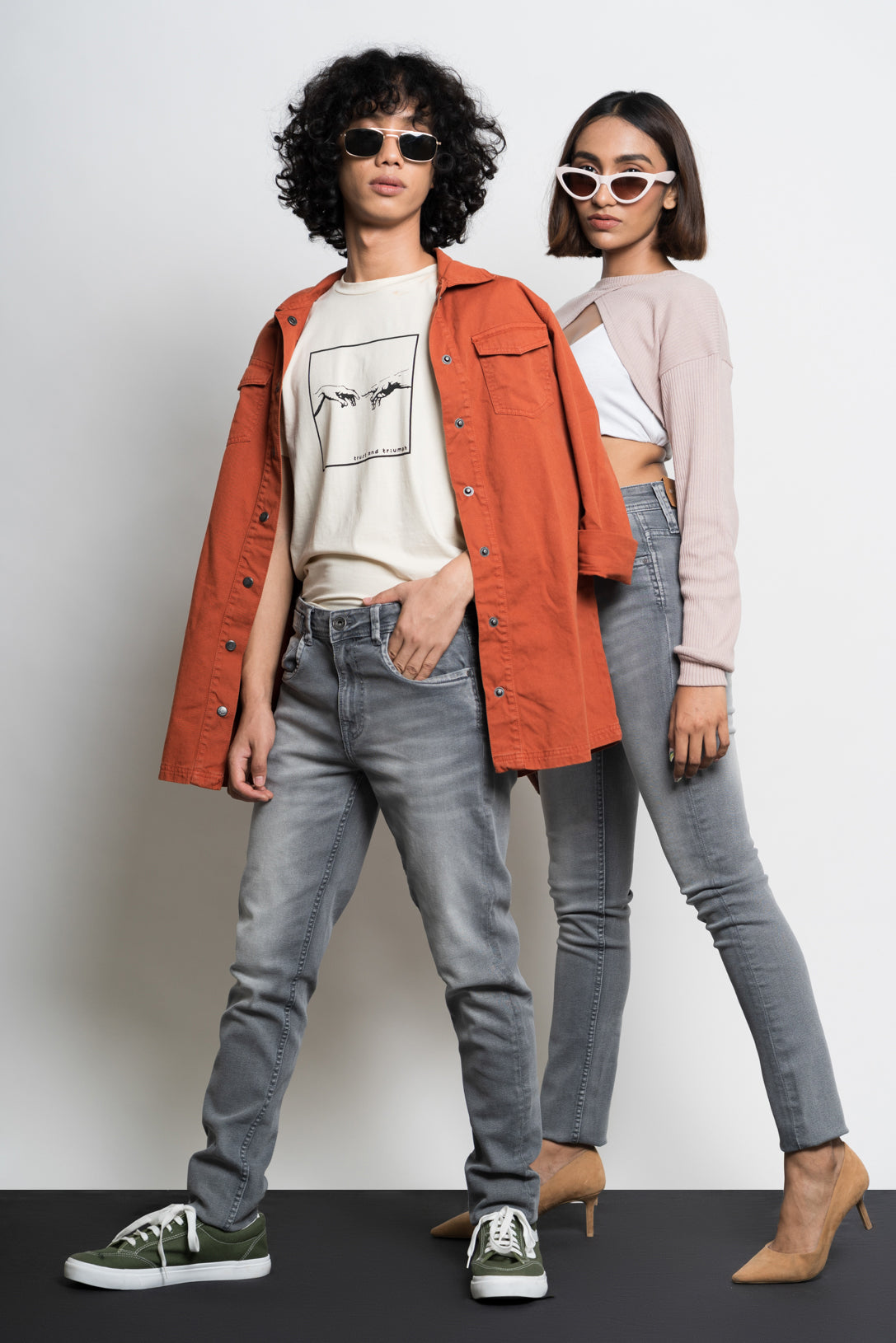 Unisex light grey comfort jeans