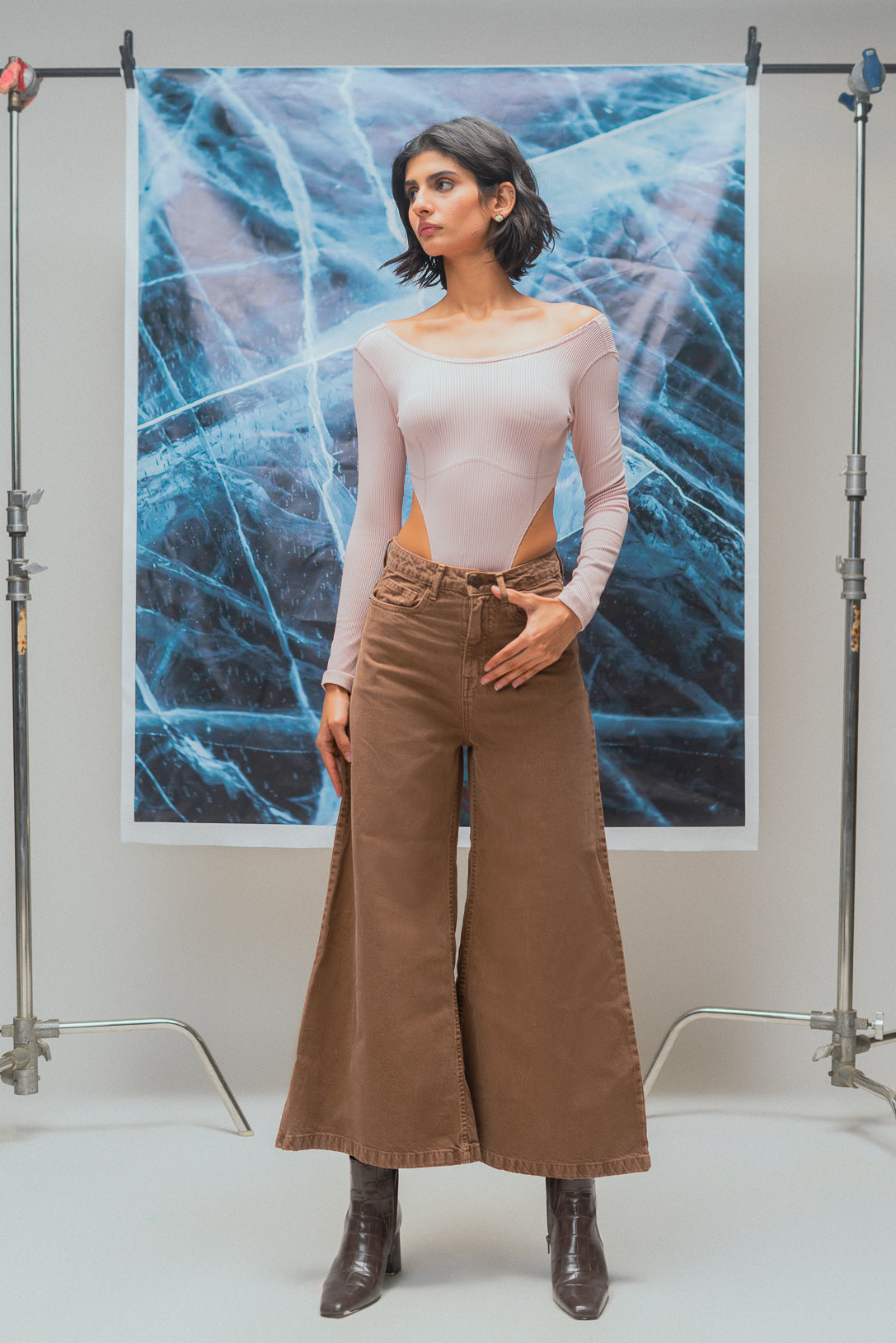 TAWN FLARE JEANS