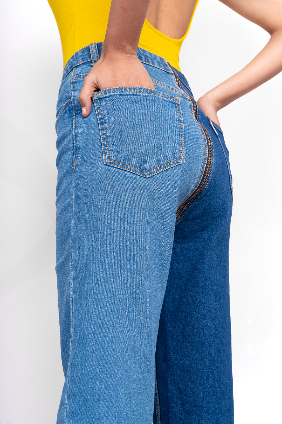Two-tone straight fit jeans