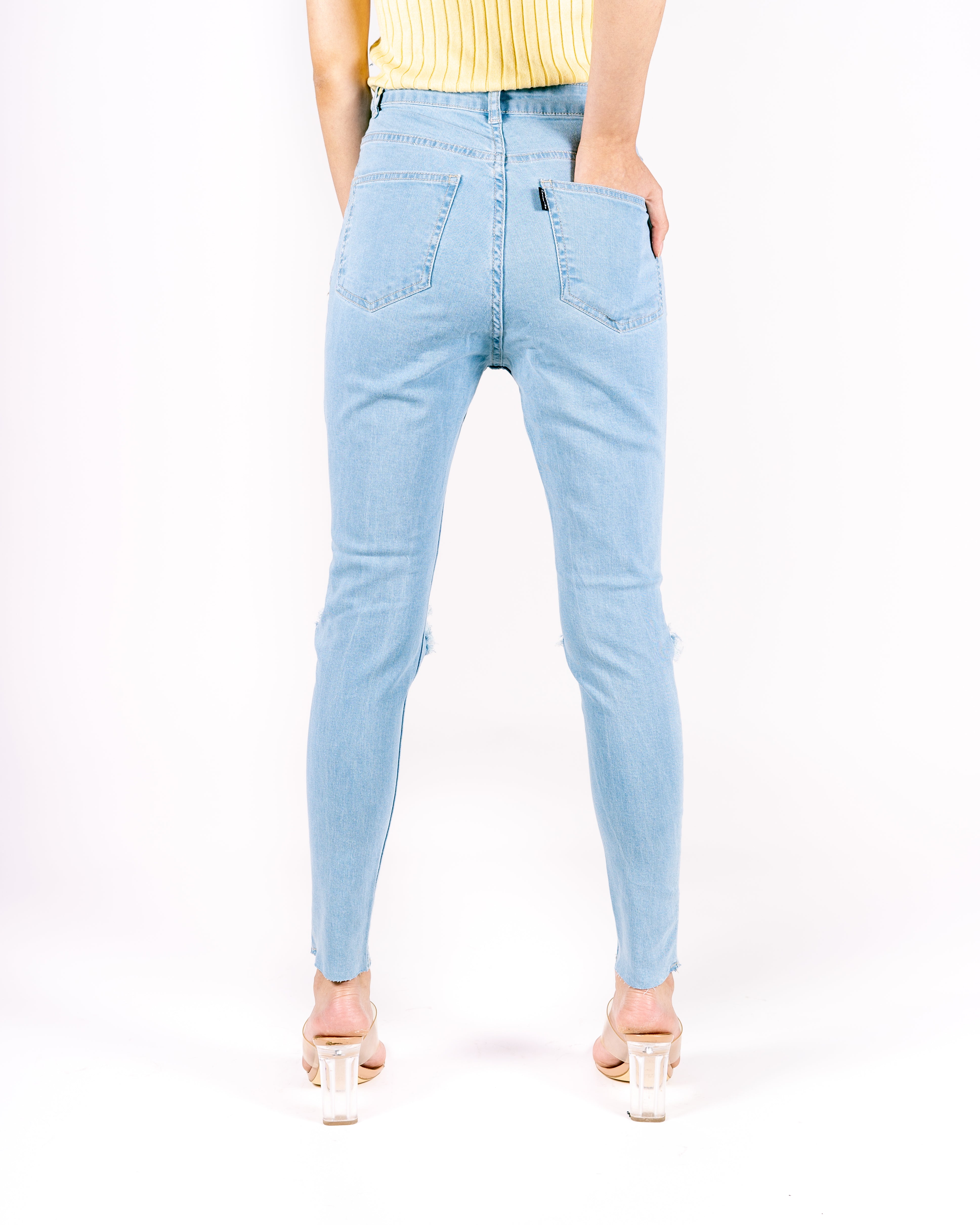 LIGHT BLUE RIPPED SKINNY JEANS