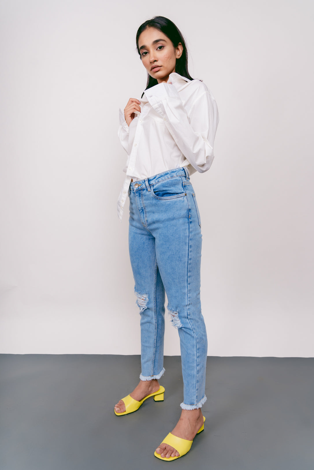 knee ripped slim fit jeans