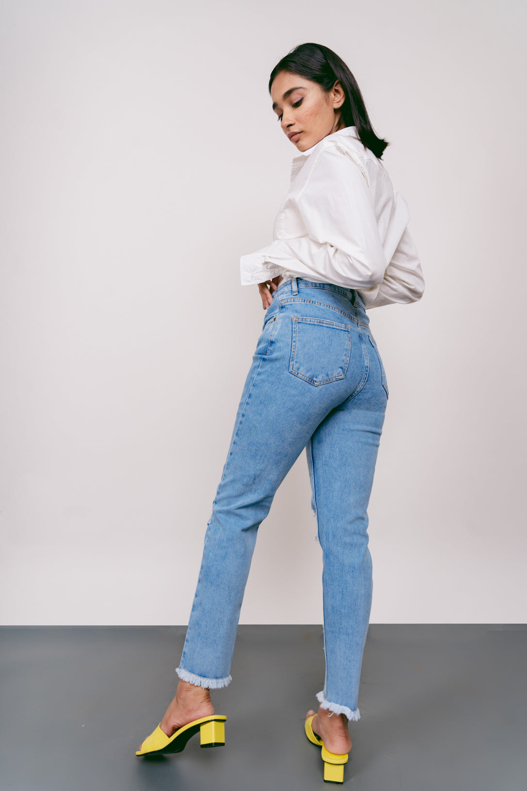 knee ripped slim fit jeans