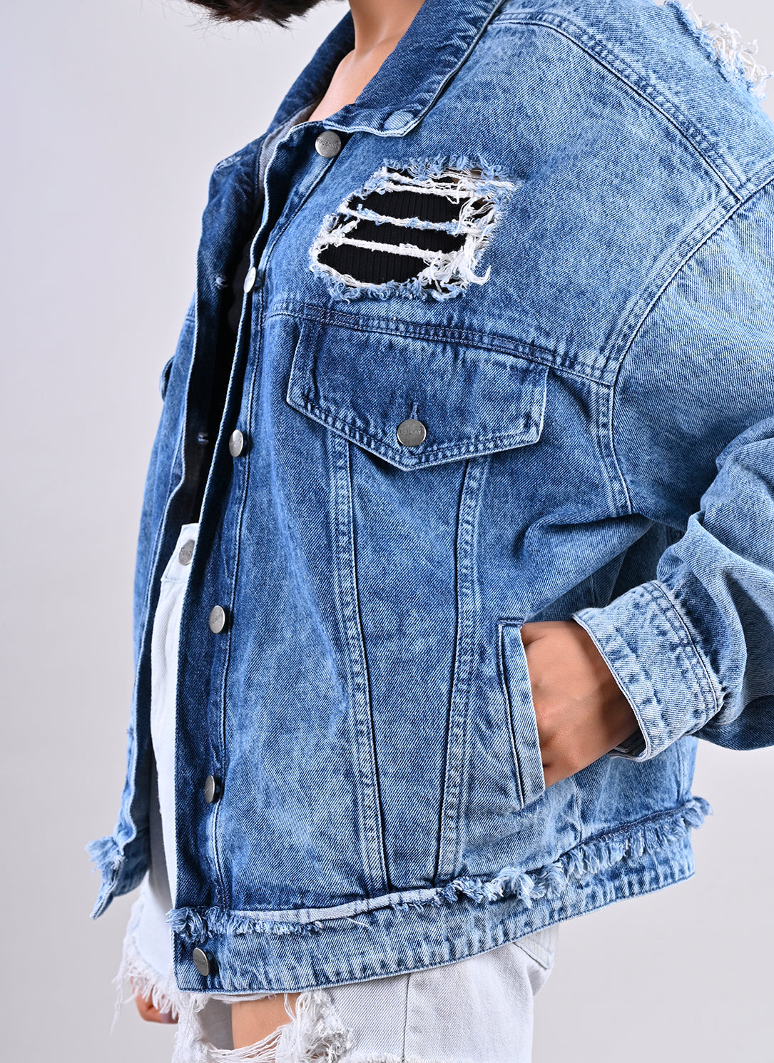 OVERSIZED DISTRESSED DENIM JACKET