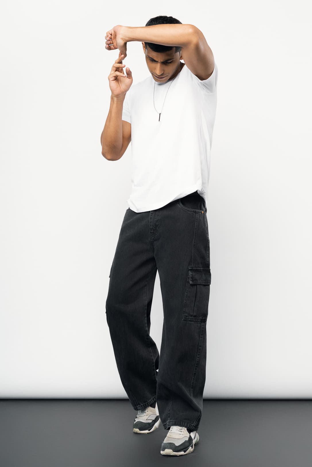 Stone Black Men's Baggy Straight Cargo Jeans - Main Image