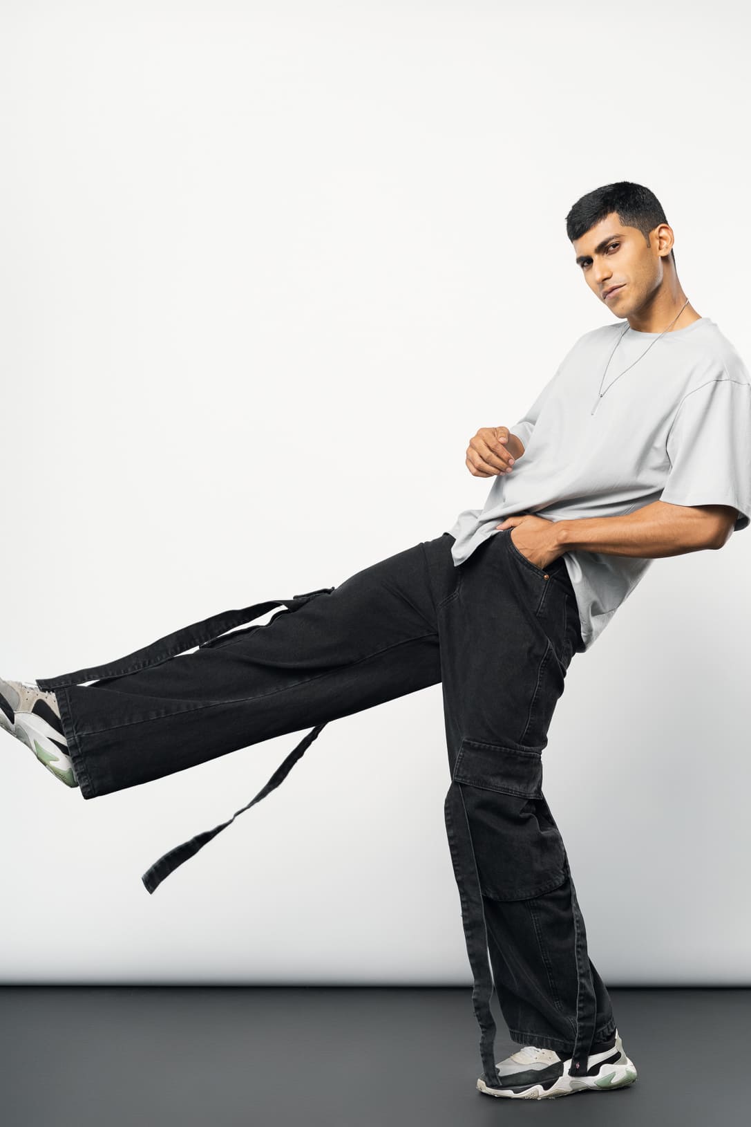 Black Men's Baggy Cargo Jeans