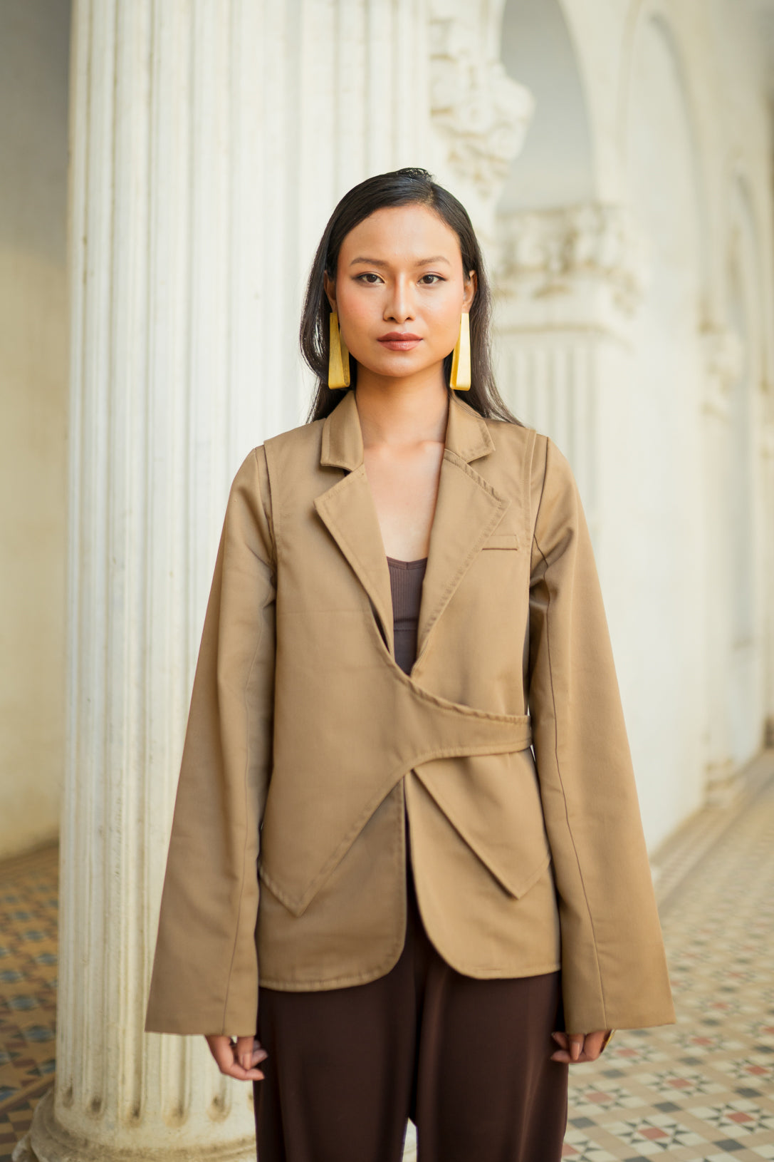 Tortilla brown overlap blazer