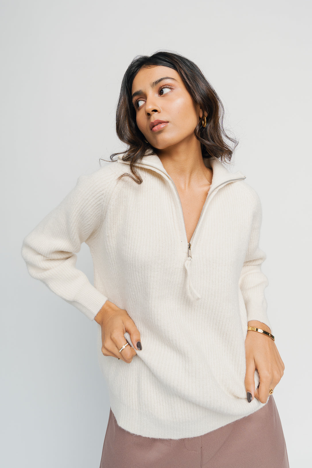IVORY FRONT ZIP SWEATER