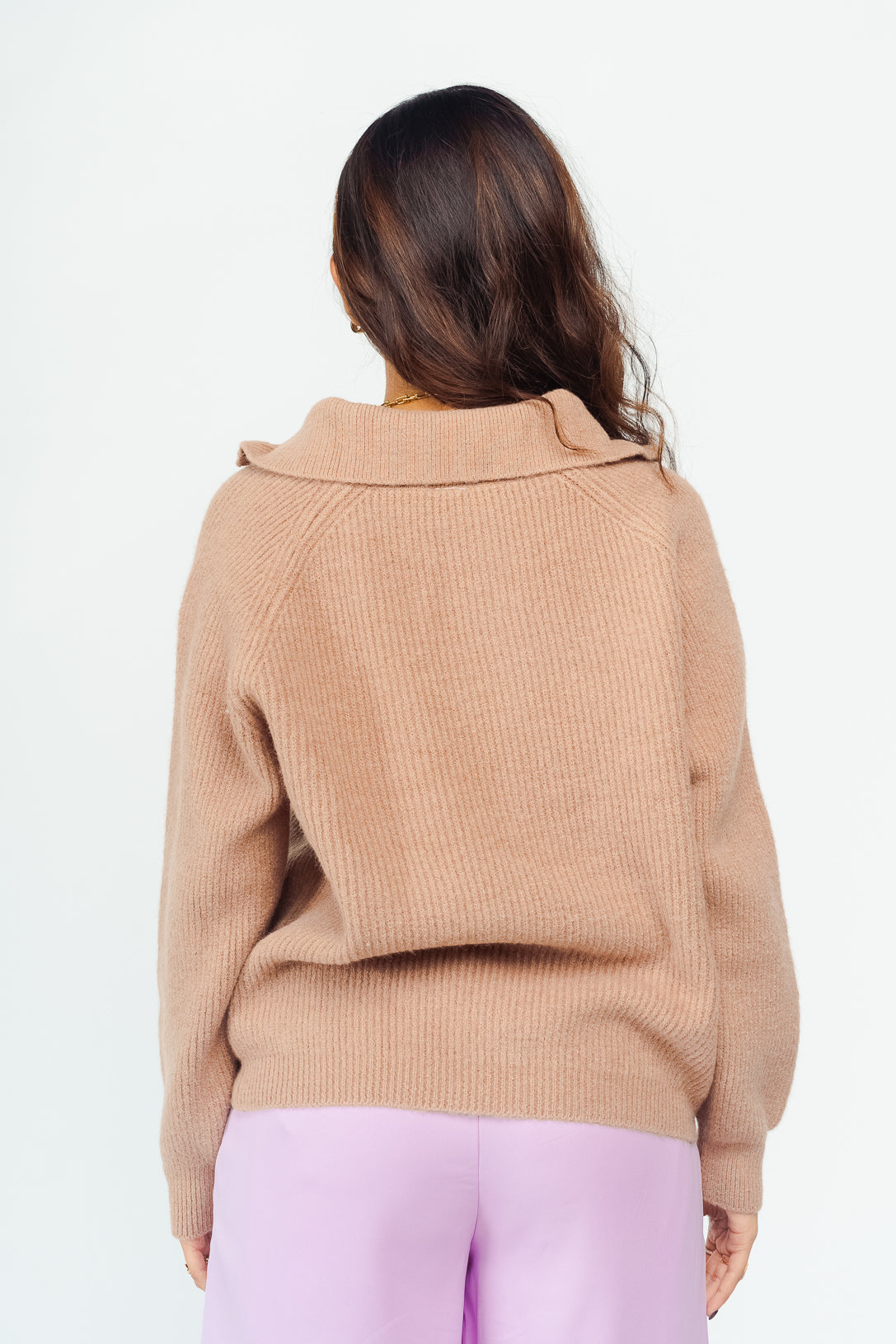 CARAMEL FRONT ZIP SWEATER