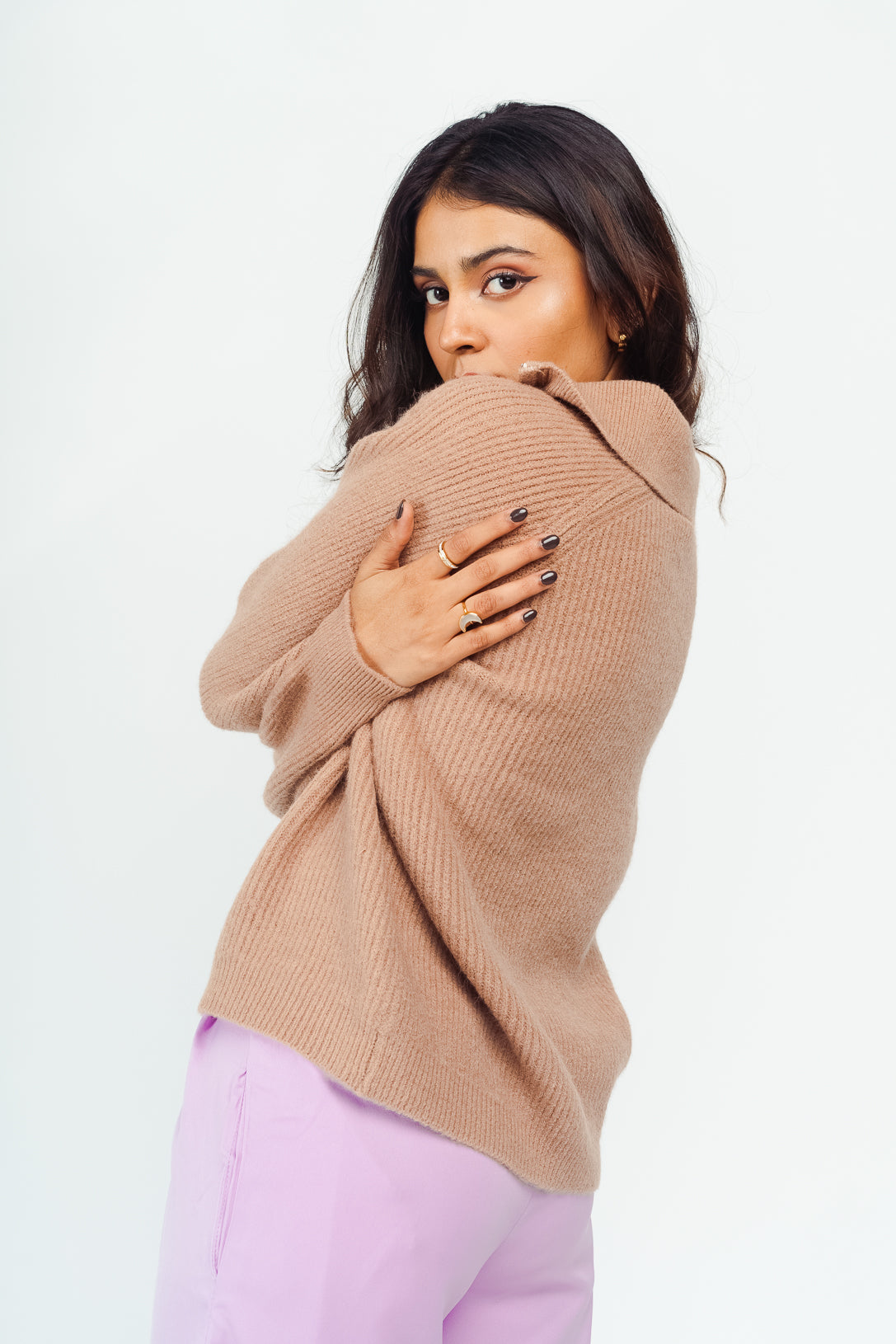 CARAMEL FRONT ZIP SWEATER