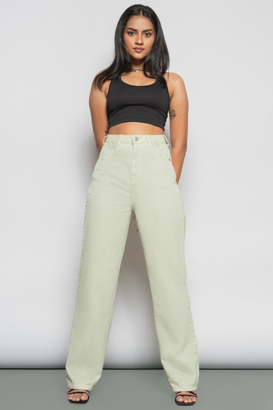 TEA GREEN BOYFRIEND JEANS