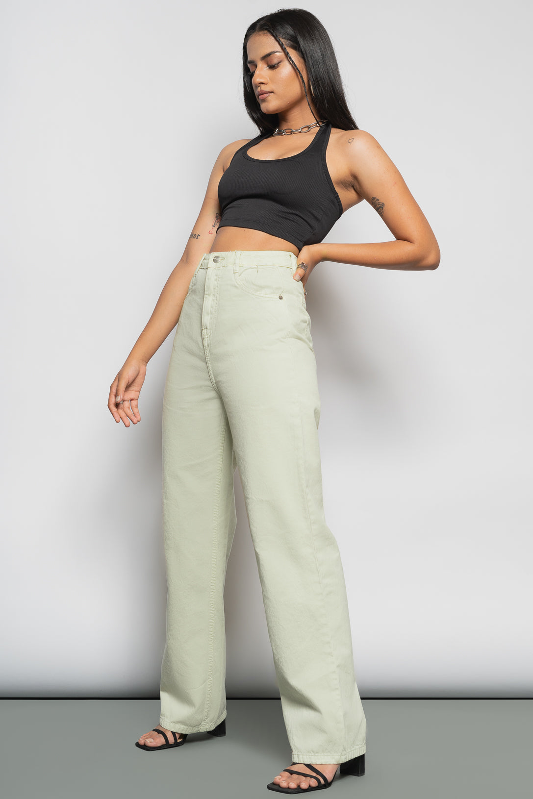 TEA GREEN BOYFRIEND JEANS