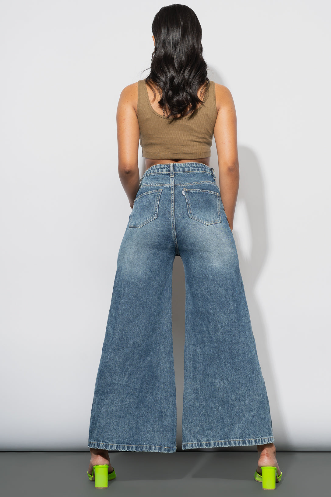STONE FLARE JEANS