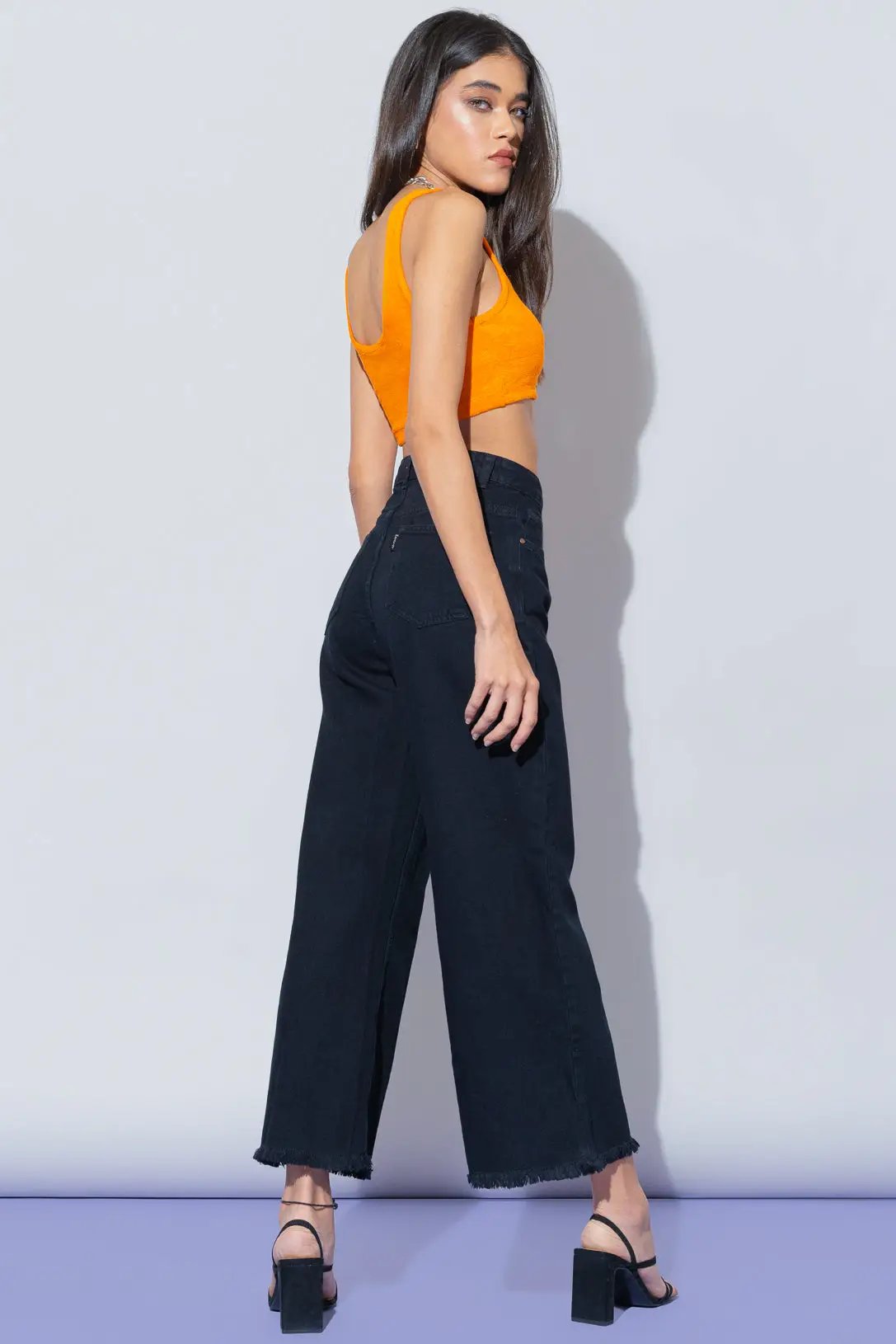 BLACK WIDE LEG JEANS