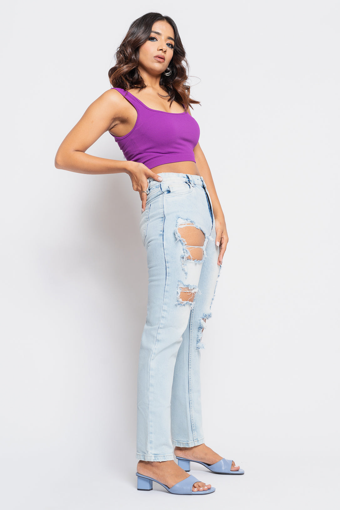 Ripped ice wash mom jeans
