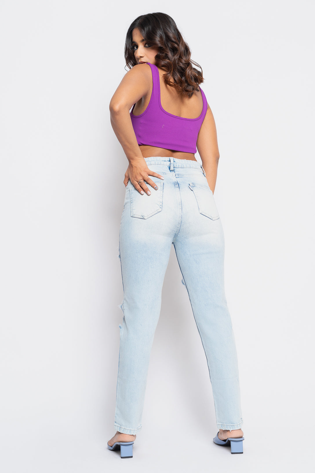 Ripped ice wash mom jeans