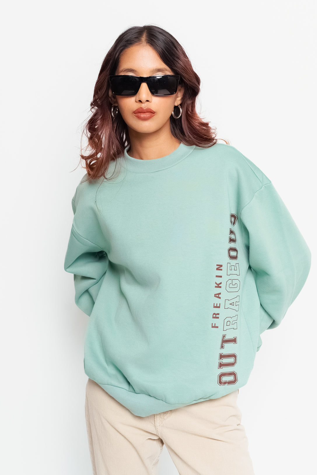 GREEN OUTRAGEOUS SWEATSHIRT