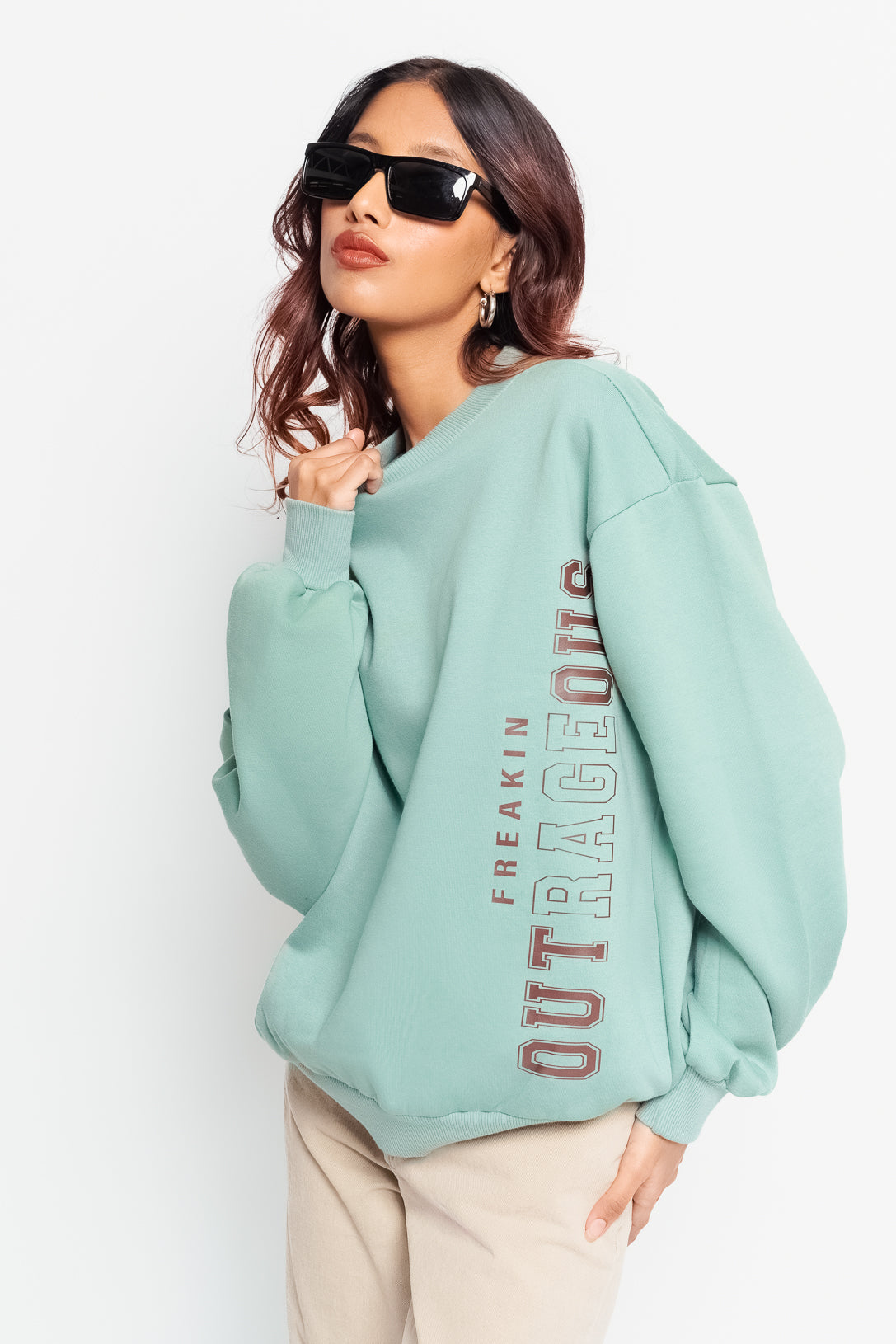 GREEN OUTRAGEOUS SWEATSHIRT