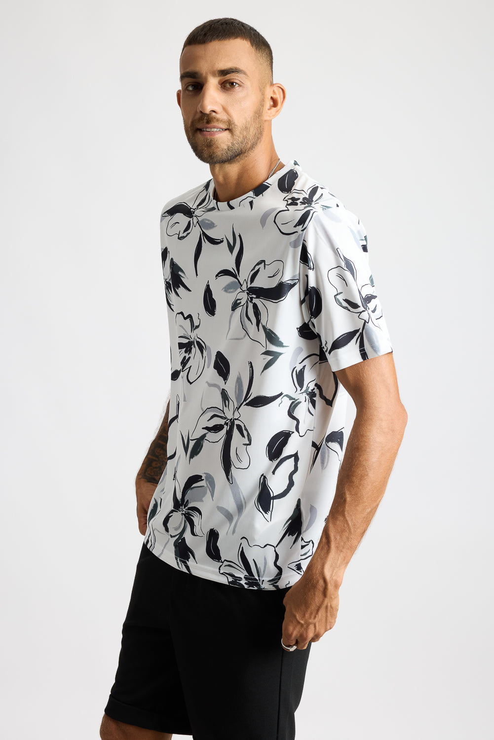 Printed Men's T-Shirt - Frosty Flourish