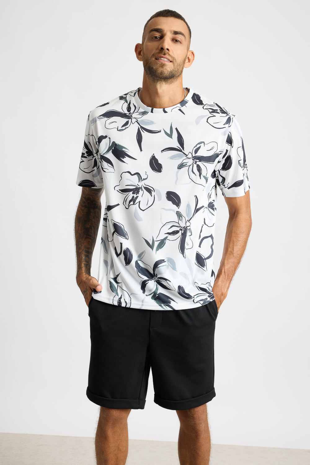 Printed Men's T-Shirt - Frosty Flourish