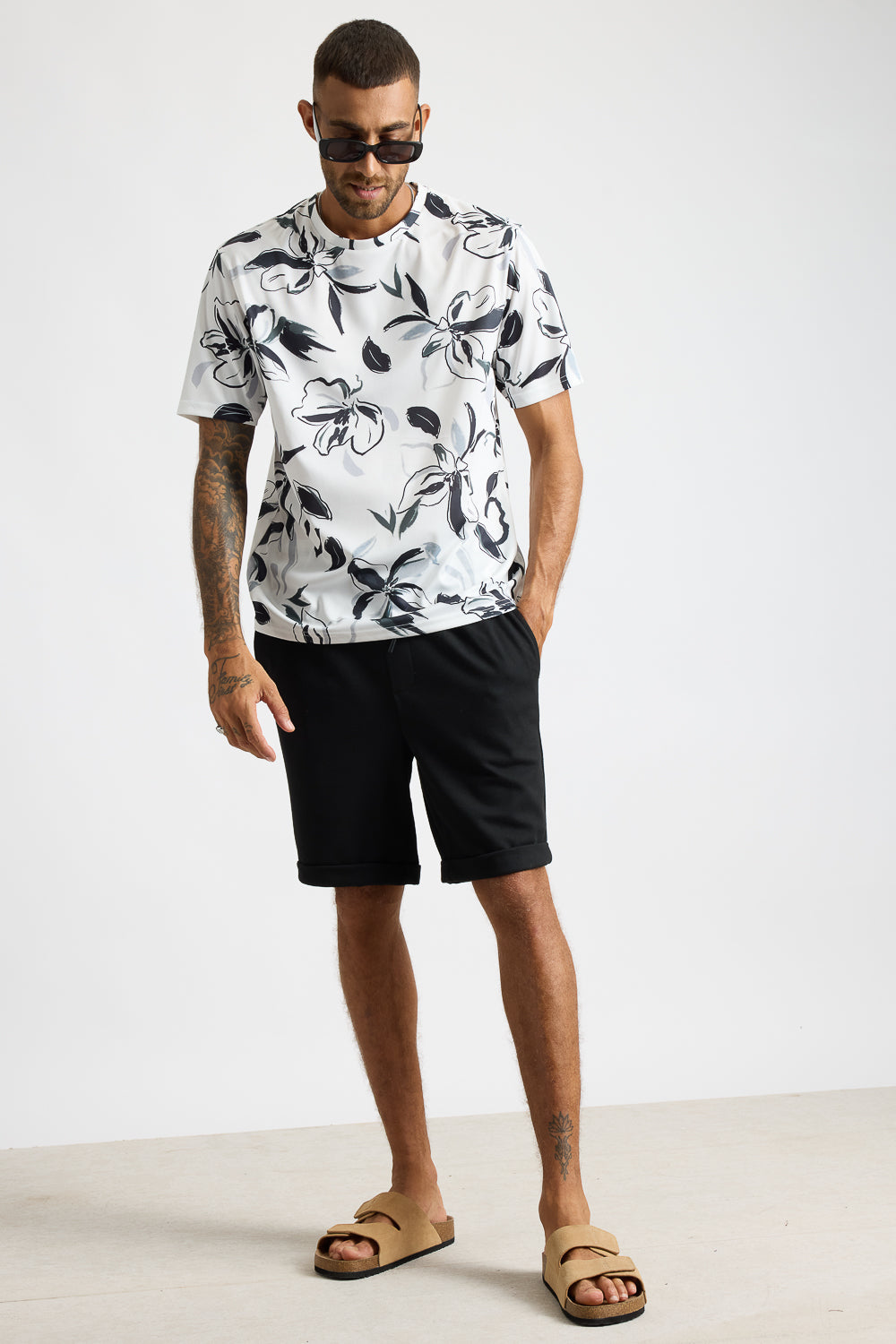 Printed Men's T-Shirt - Frosty Flourish