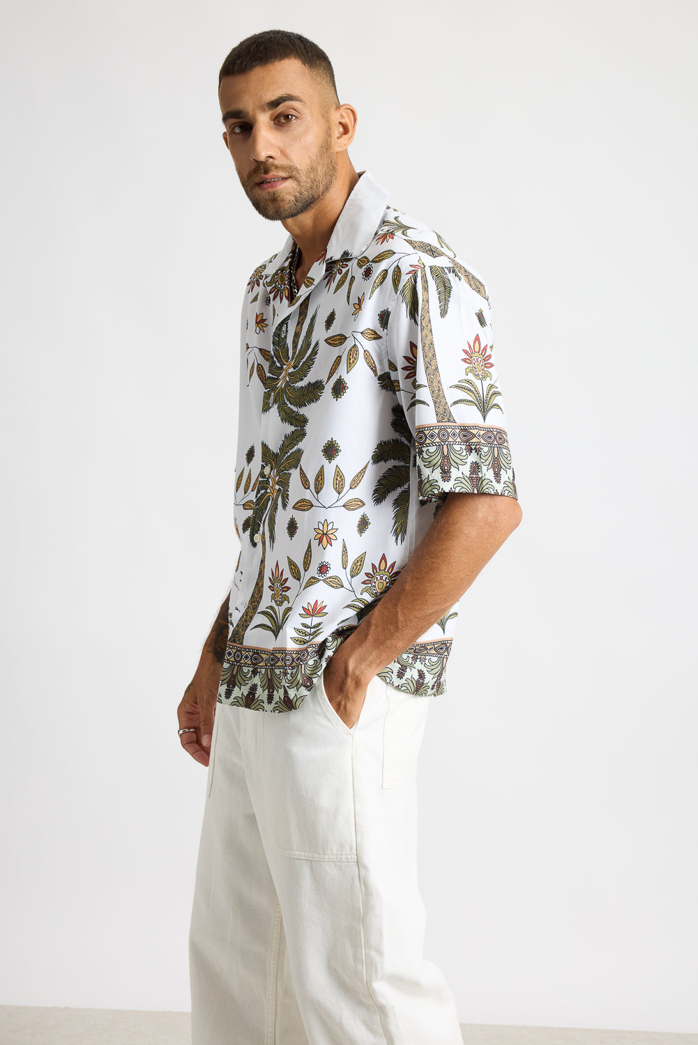 Relaxed Fit Printed Men's Shirt - Coconut Oasis