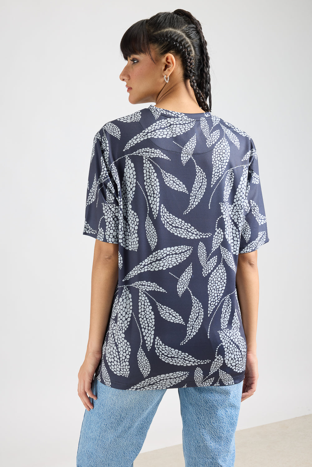 Printed Women's T-Shirt - Leafy Black