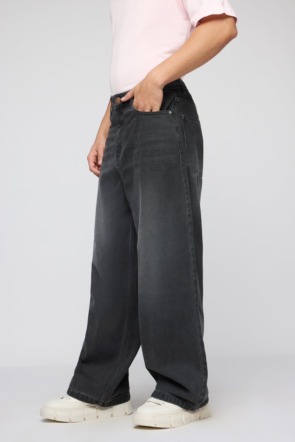 Phantom Black Faded Men's Wide Leg Jeans