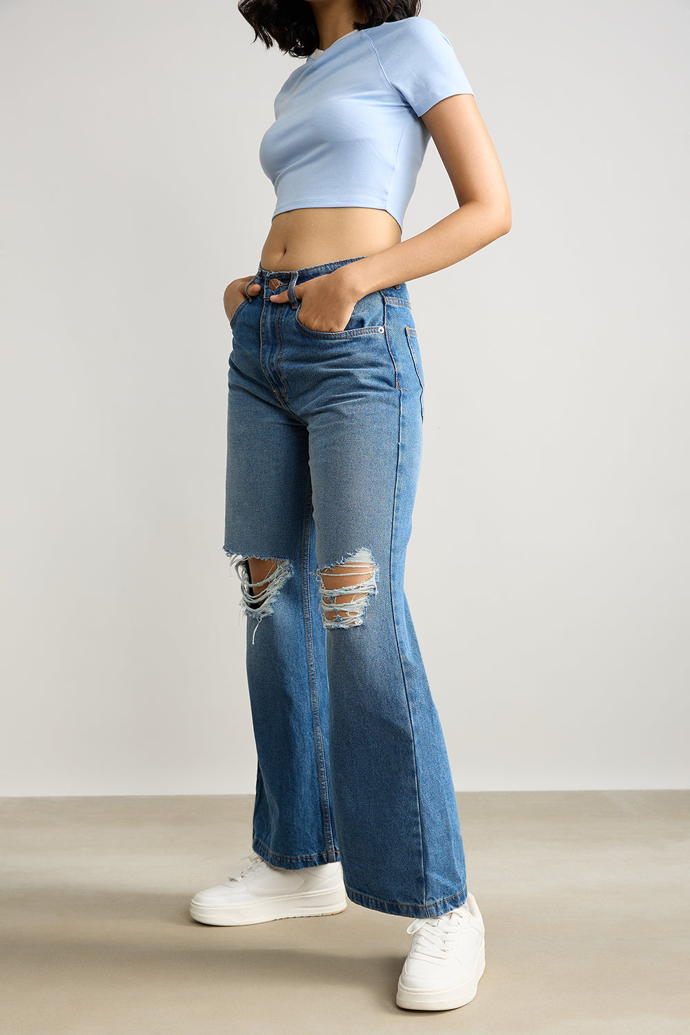 BLUE WIDE LEG RIPPED JEANS
