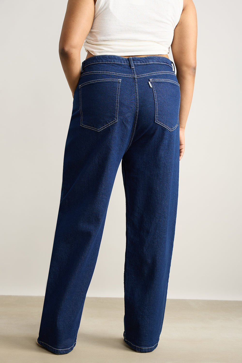 STRAIGHT CLASSIC BLUE JEANS