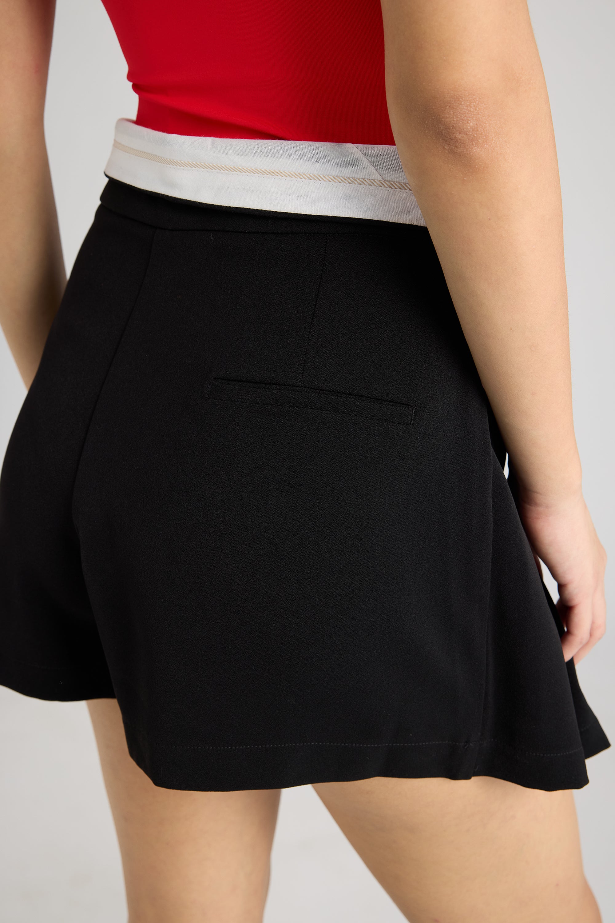 Corp Girlie Black Skort