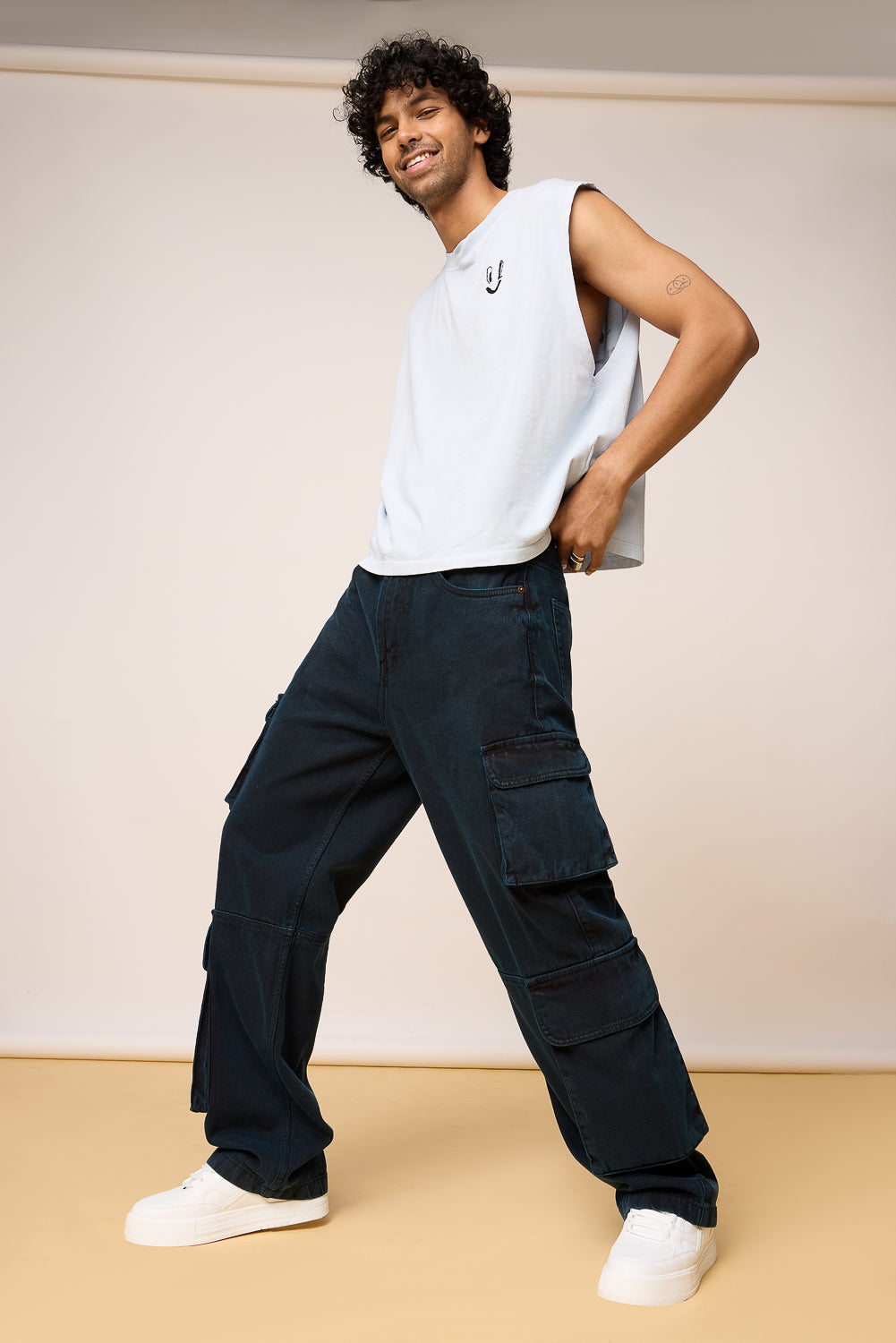 Ultra Marine Men's Baggy Straight Cargo Jeans