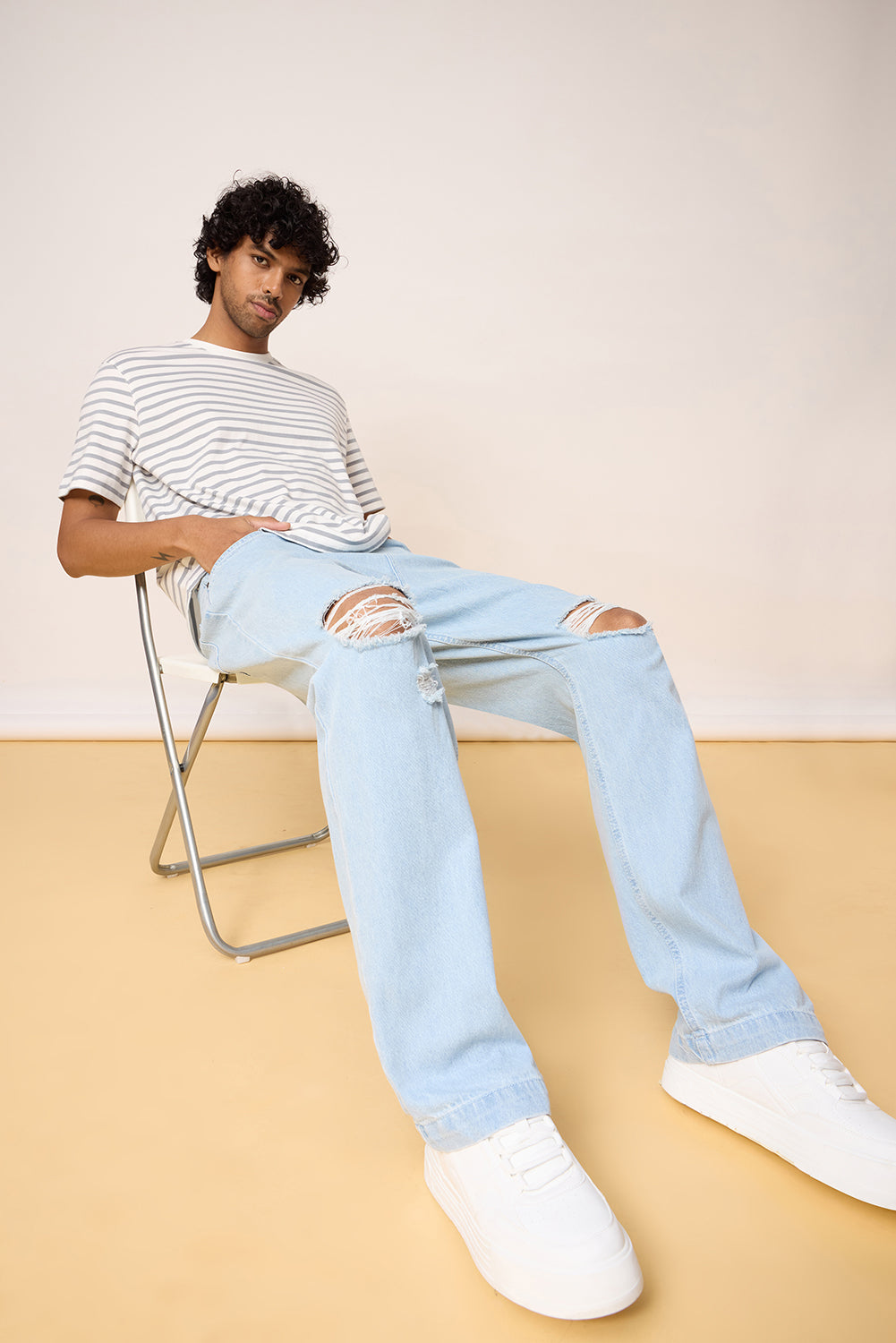 Light Blue Knee Rips Men’s Straight Jeans
