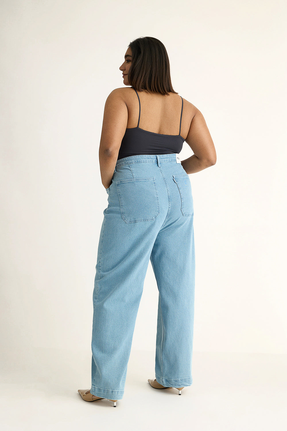 SWAY CURVE COMFORT STRAIGHT JEANS