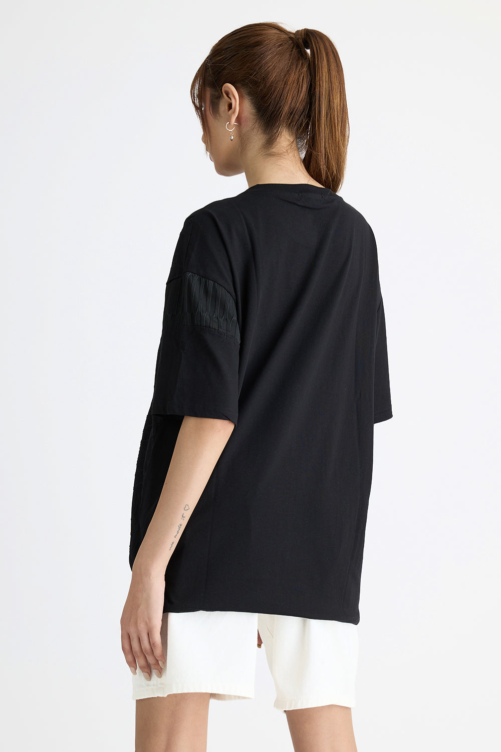 Carbon Casual Black T-shirt