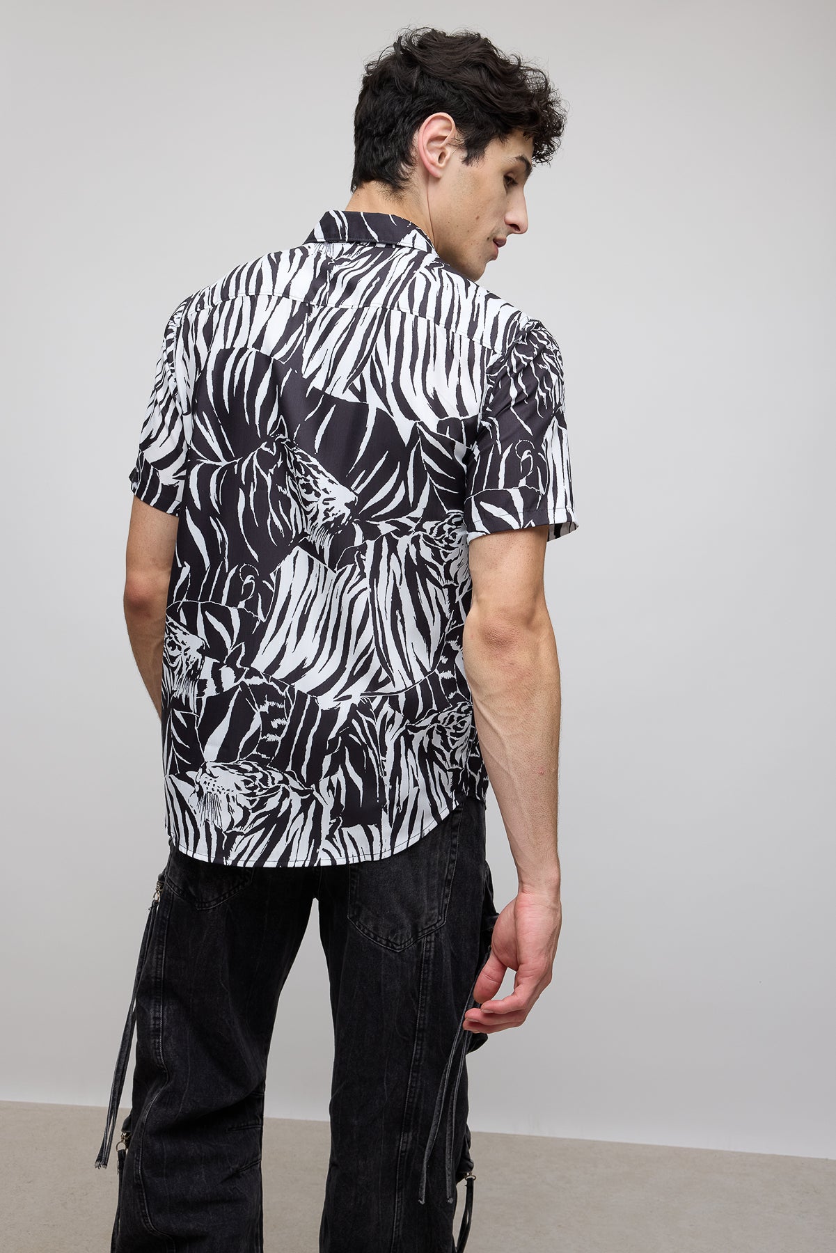 Safari Black And White Men's Resort Shirt