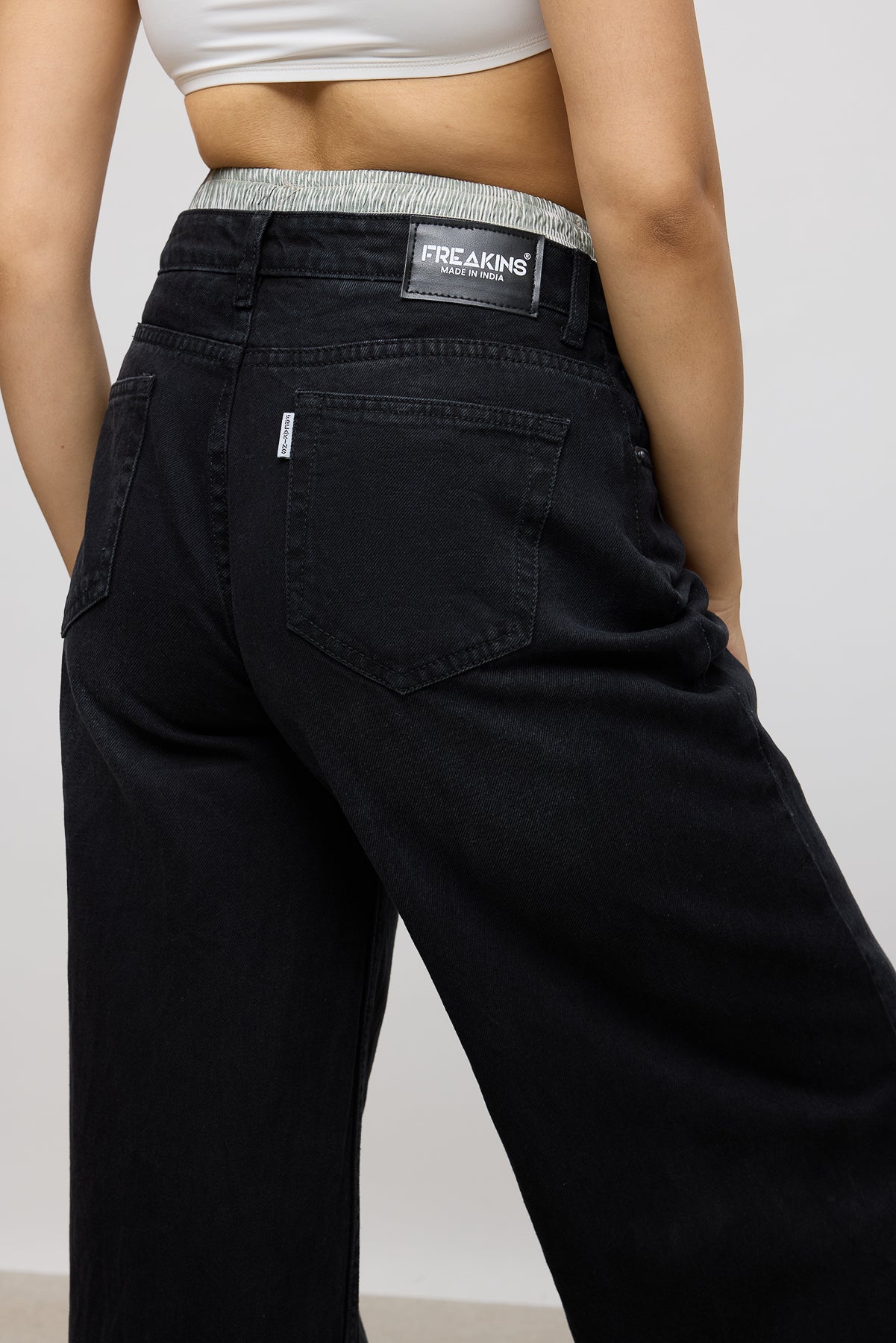 Wide Leg Black Boxer Jeans