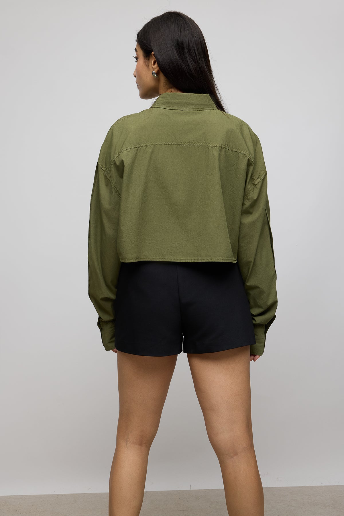 OLIVE GREEN CROPPED COTTON SHIRT