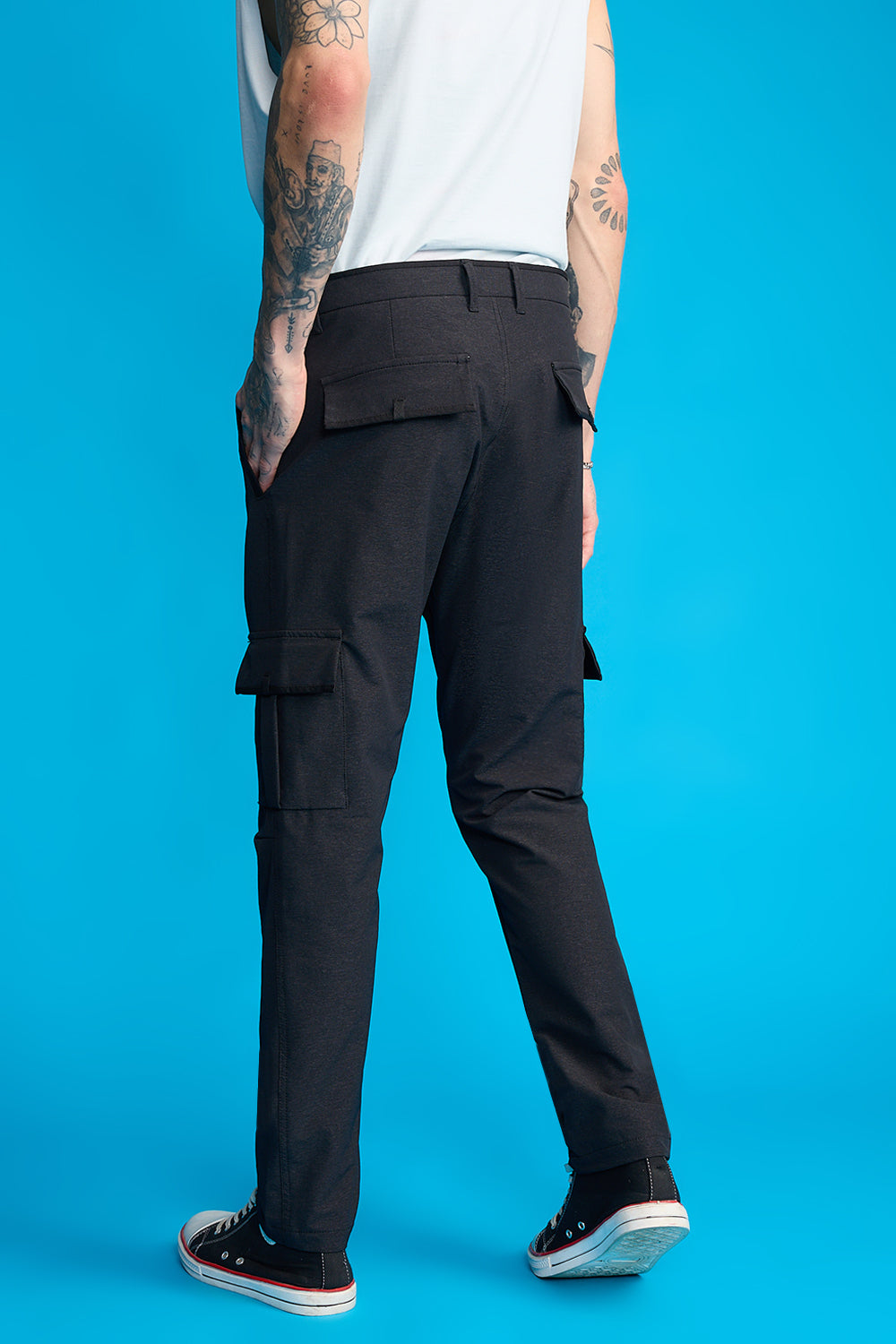 Men's Black Solid Slim Cargos