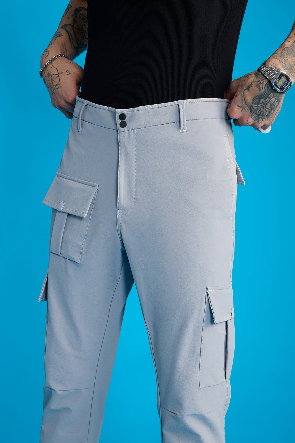 Men's Light Grey Solid Slim Cargos