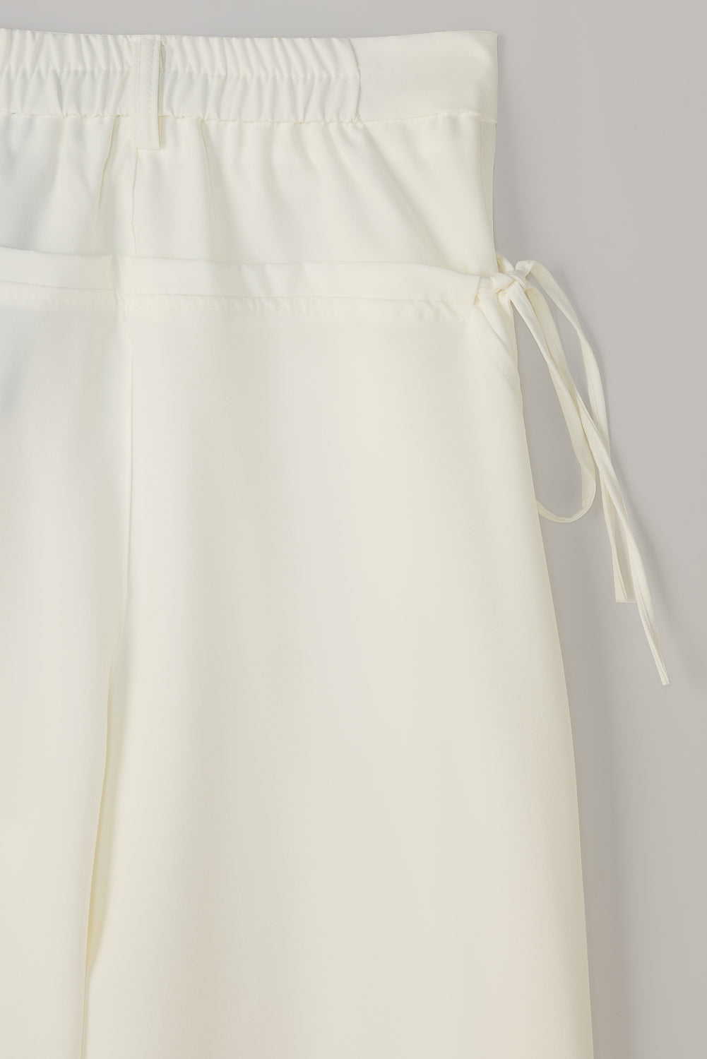 White Wide Fit-Flat Pocket Korean Pants